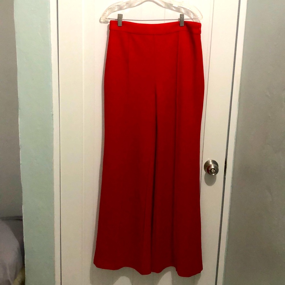Elegant red pant. Perfect for the holidays.